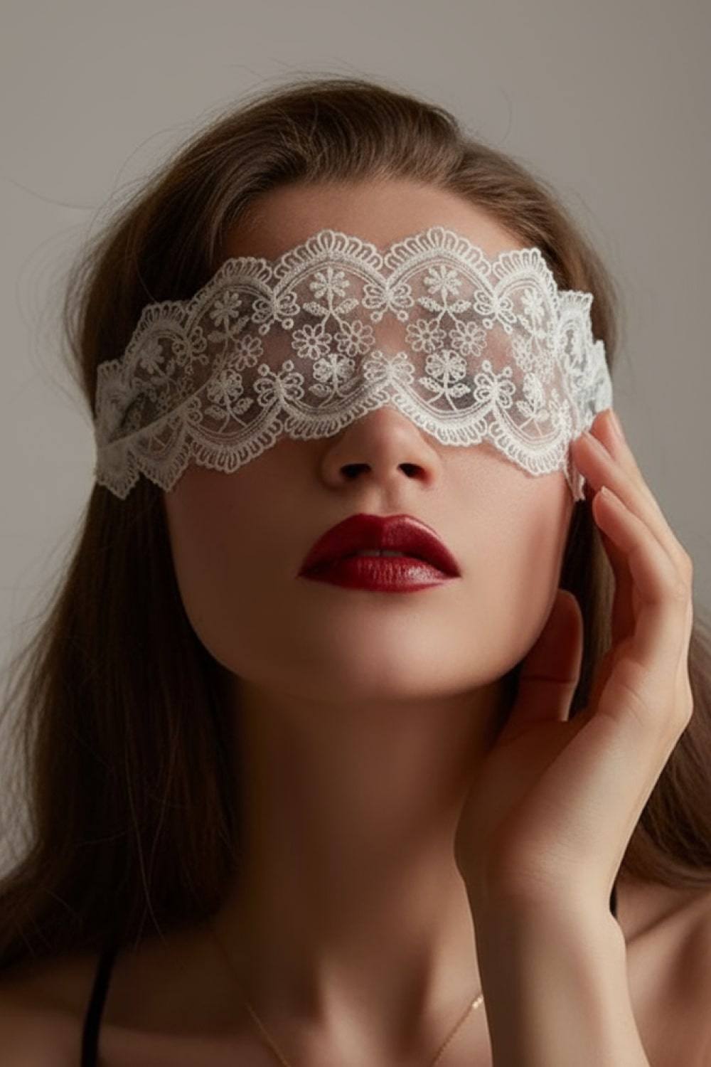 Masque Abigaël en dentelle